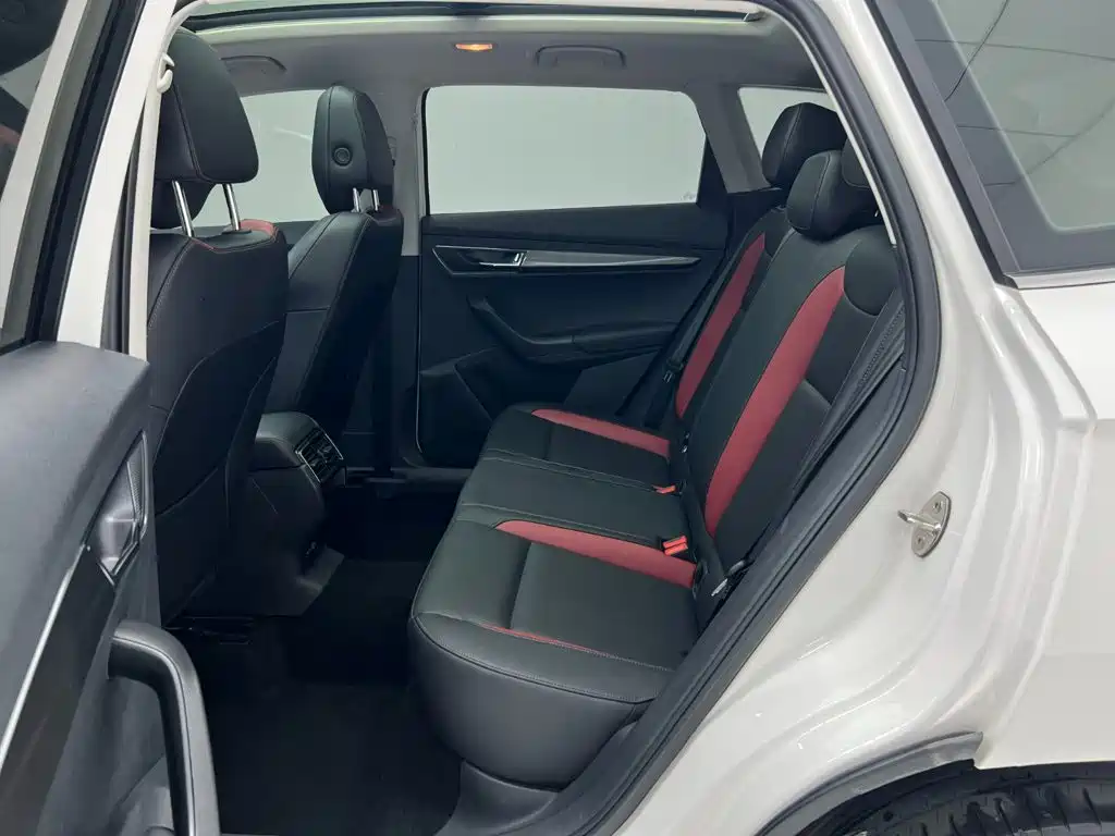Skoda Karoq — миниатюра 18