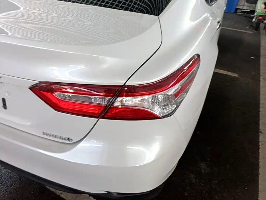 Toyota Camry — миниатюра 8