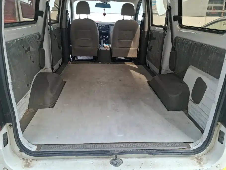 Wuling Rongguang V — миниатюра 4