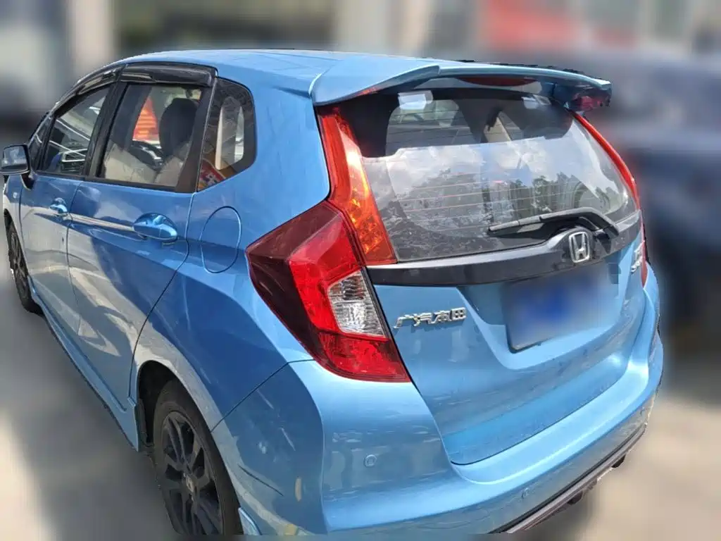 Honda Fit — миниатюра 7
