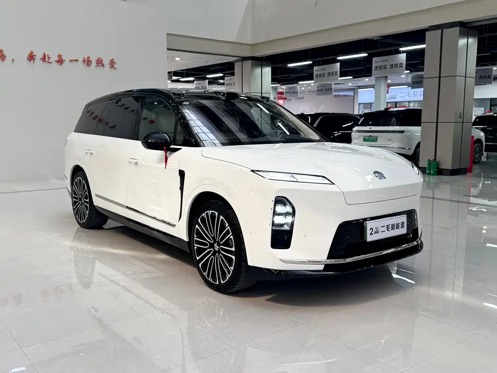 NIO ES8 2026 мест Executive