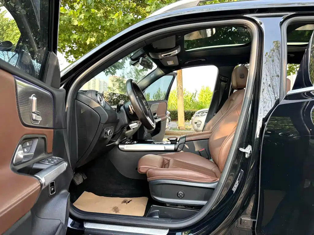 Mercedes-Benz GLB — миниатюра 4