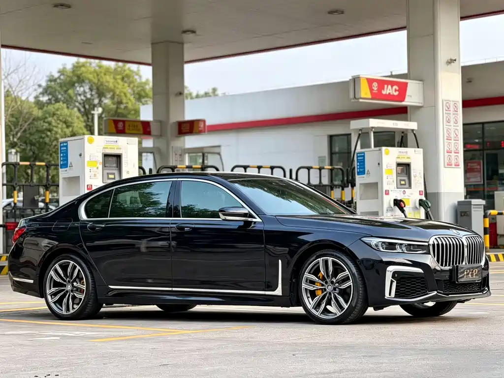 BMW 7 Series 7 2018 740Li xDrive Premium M Sport