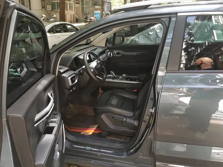 Geely Haoyue — миниатюра 9