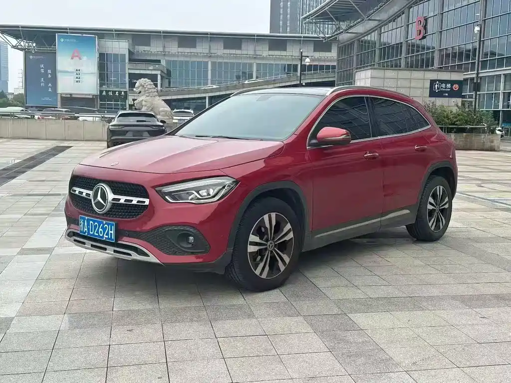 Mercedes-Benz GLA