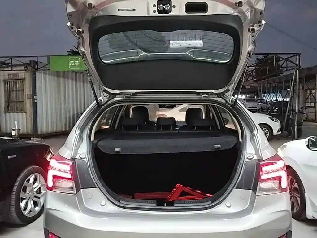 Geely Vision S1 — миниатюра 19
