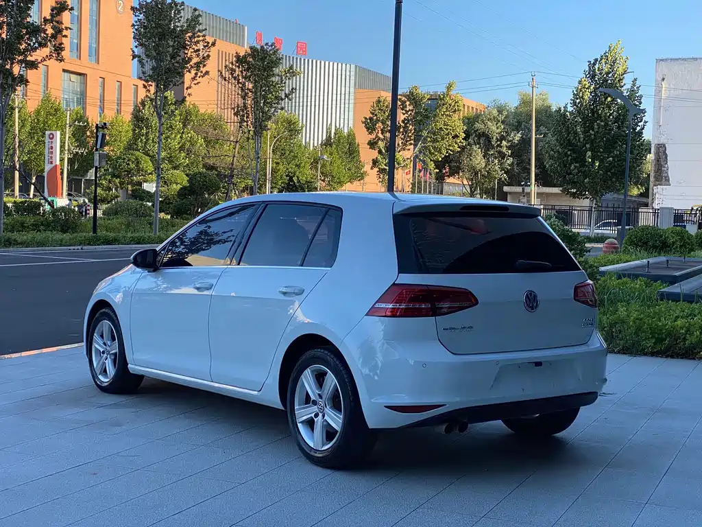 Volkswagen Golf — миниатюра 7
