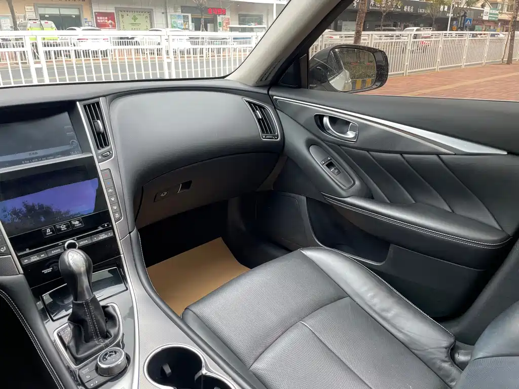 Infiniti Q50L — миниатюра 18