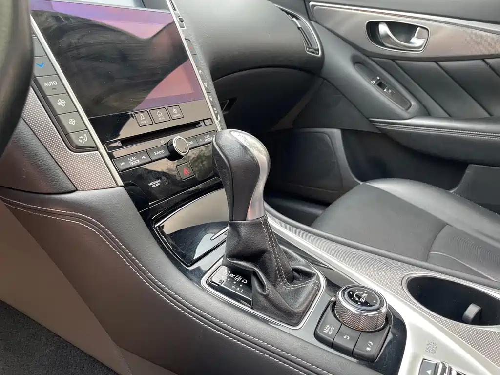 Infiniti Q50L — миниатюра 24
