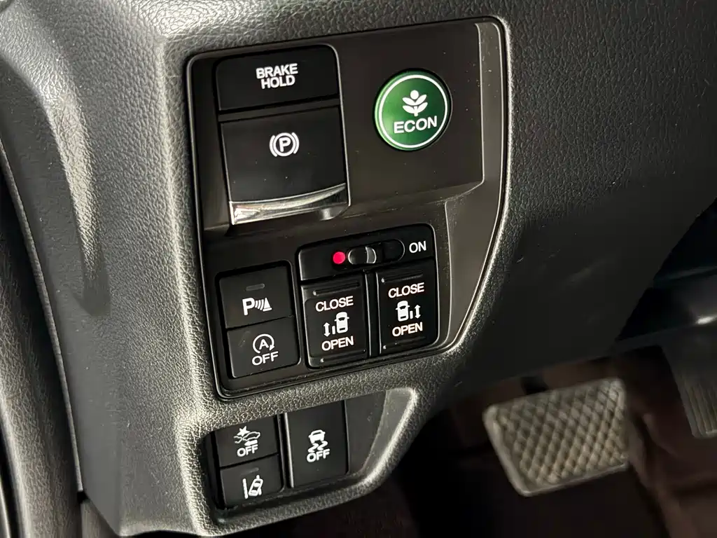 Honda Elysion — миниатюра 14