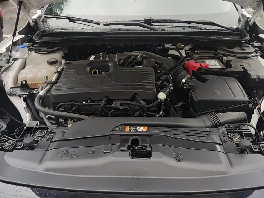 Ford Mondeo — миниатюра 10