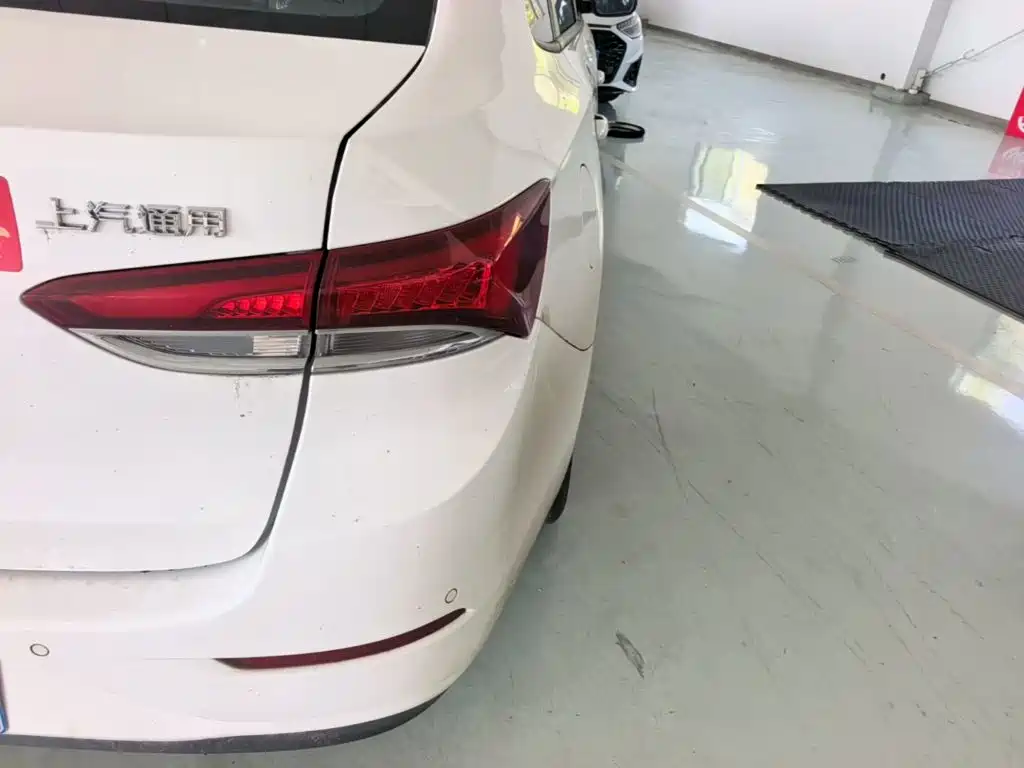 Buick Excelle — миниатюра 24