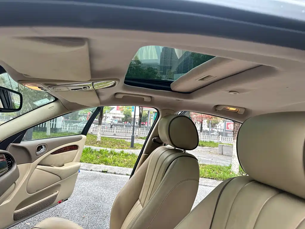 Jaguar S-TYPE — миниатюра 14
