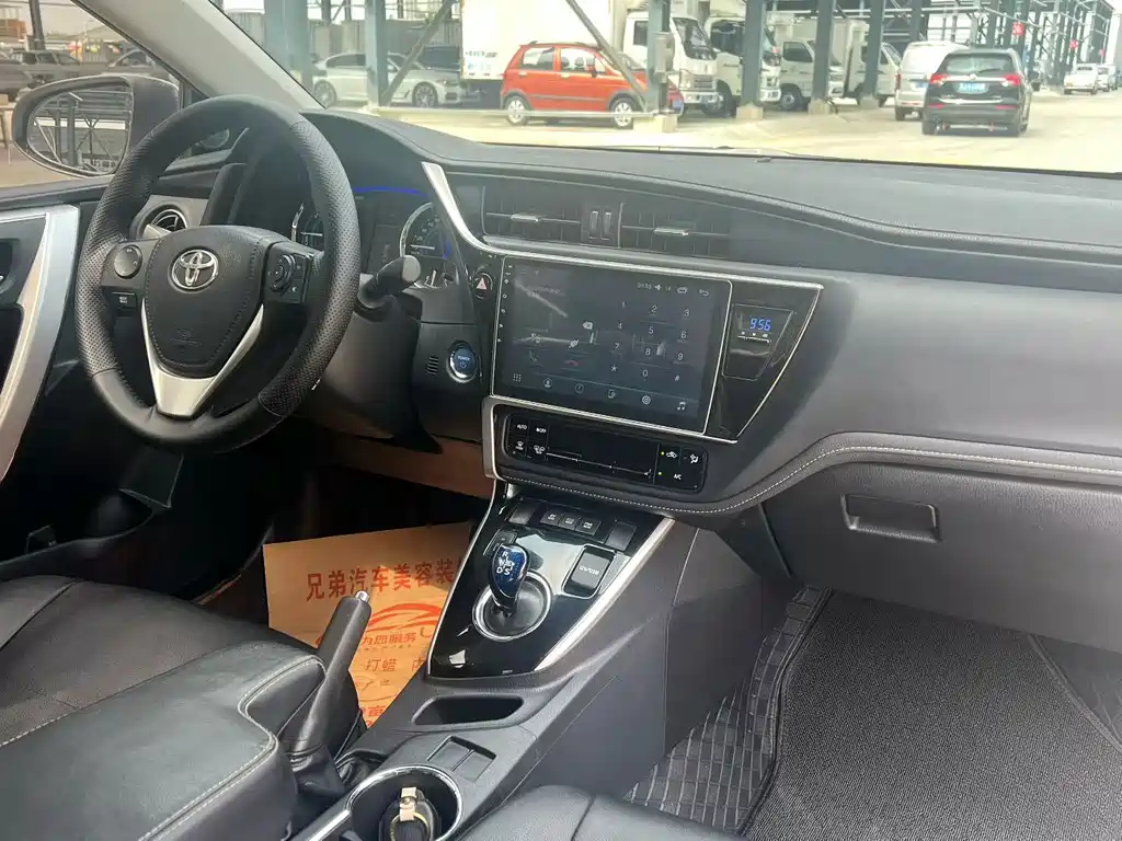 Toyota Corolla — миниатюра 7