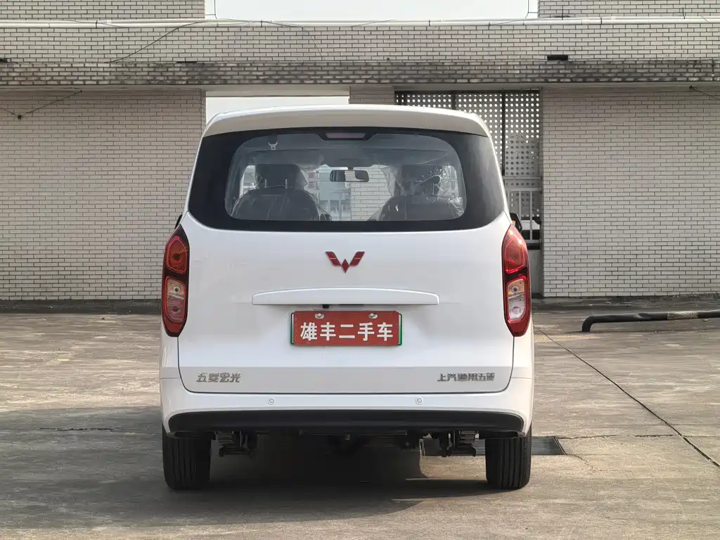 WULING WULING HONGGUANG NEW ENERGY