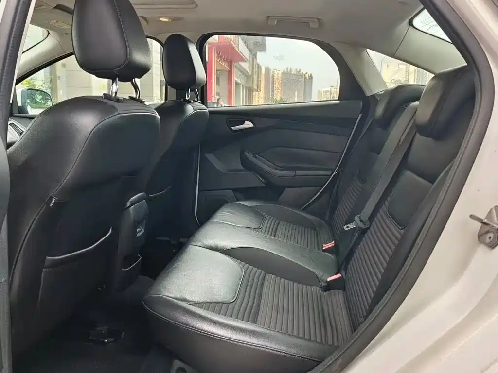 Ford Focus — миниатюра 6