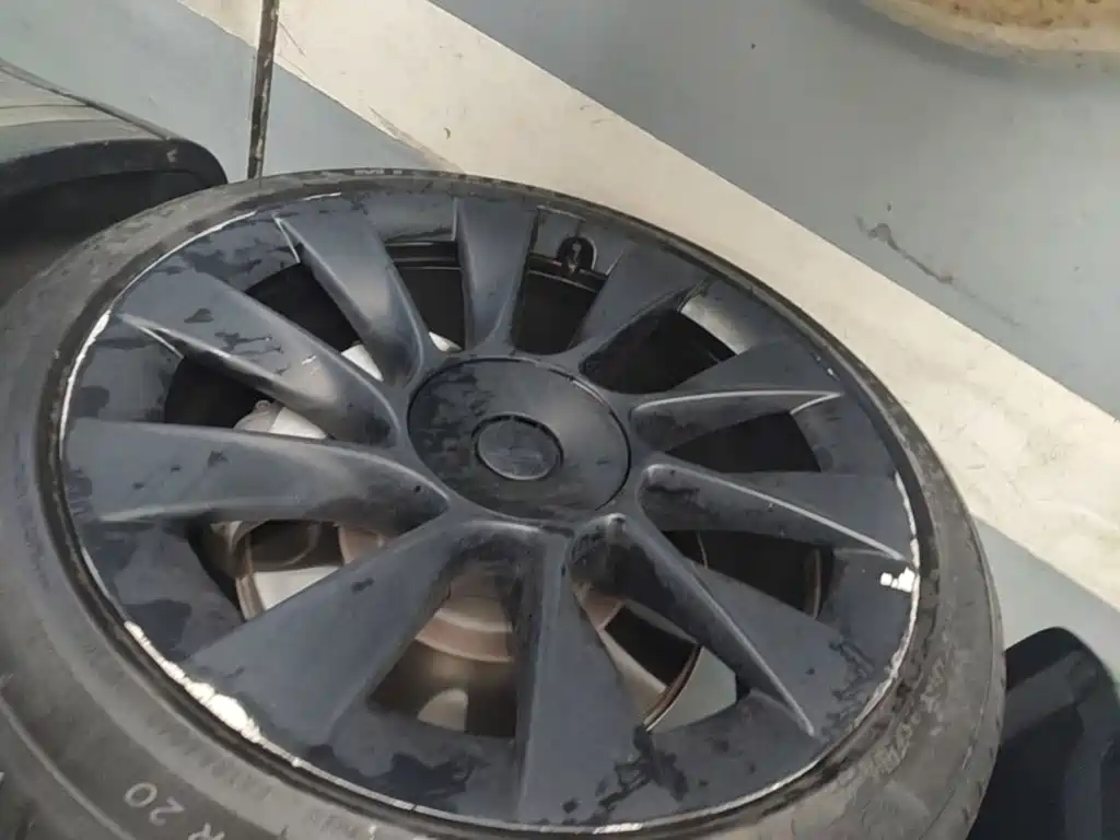 Tesla Model Y — миниатюра 23