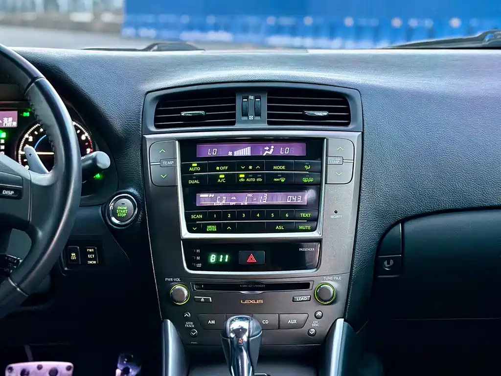 Lexus IS — миниатюра 8