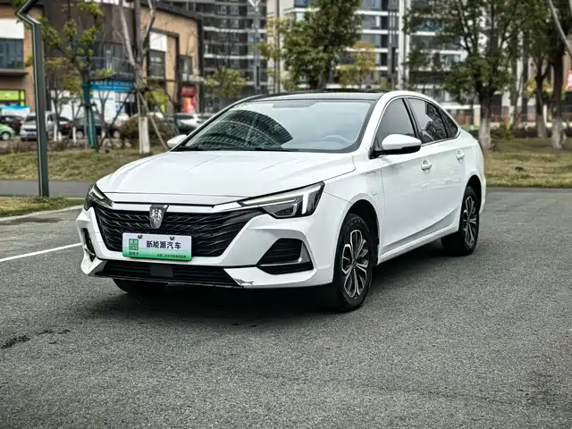 ROEWE I6 MAX NEW ENERGY 2024