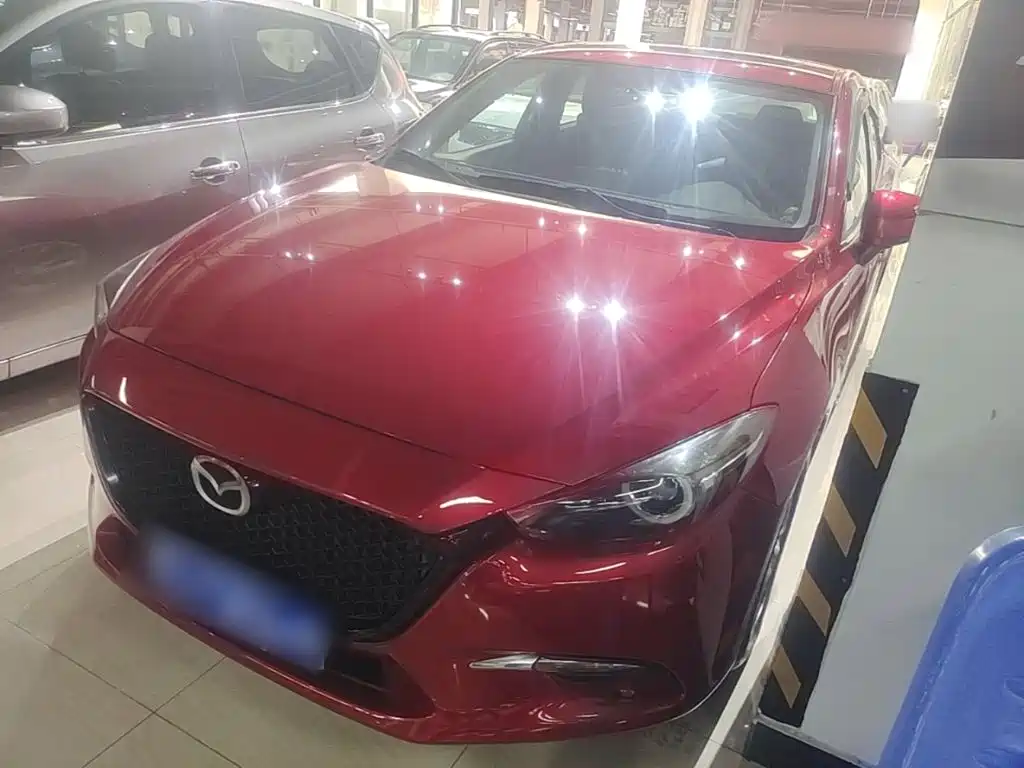 Mazda 3 Axela 2017 Sedan 1.5L Auto Luxury Type China V