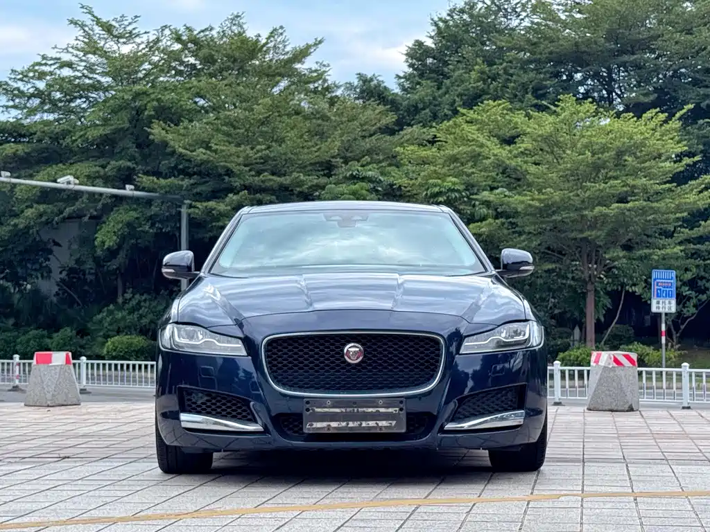 Jaguar XFL — миниатюра 2