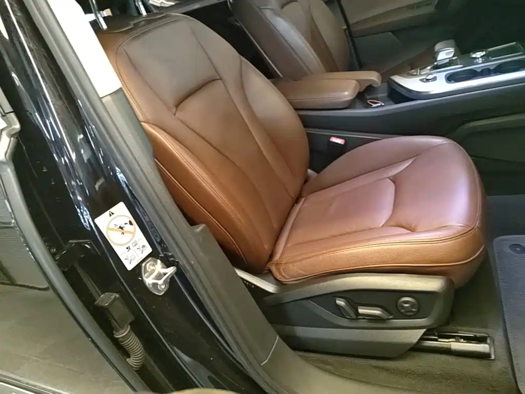 Audi Q7 — миниатюра 25
