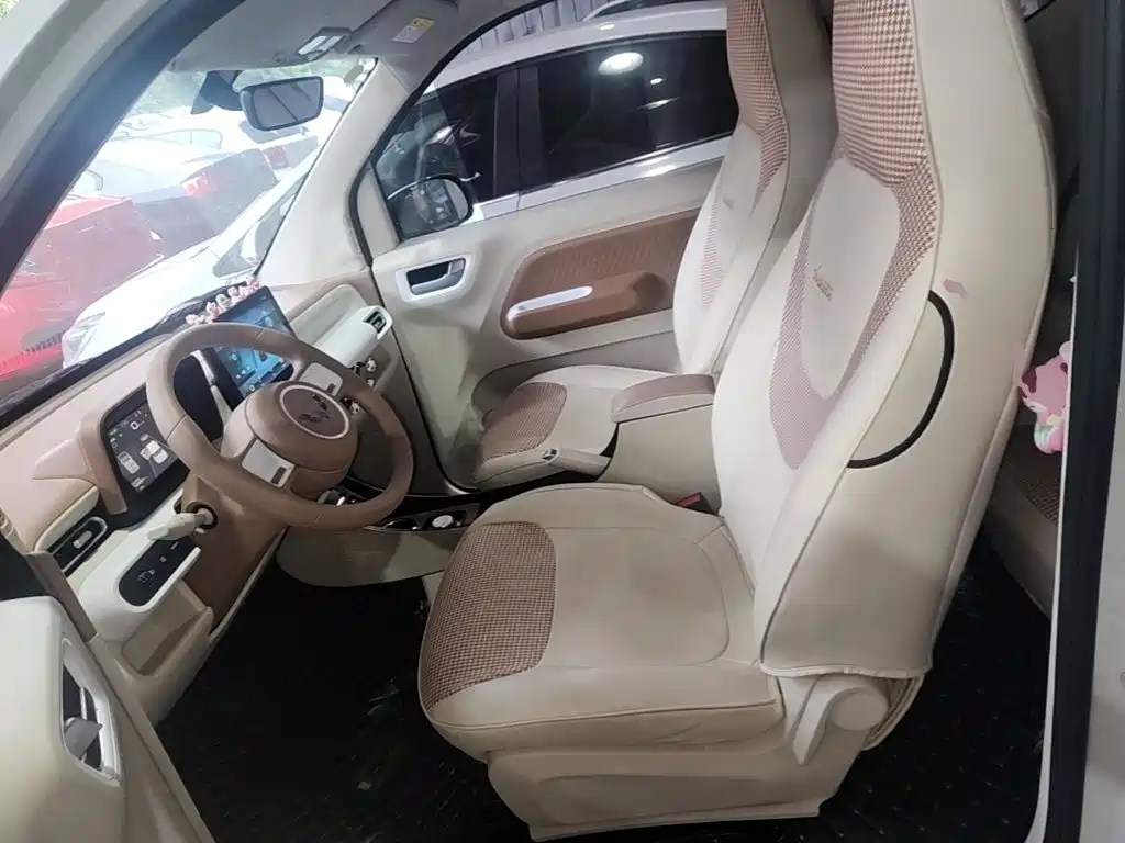 Wuling MINIEV — миниатюра 15