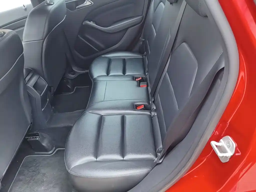 Mercedes-Benz B-Class — миниатюра 17