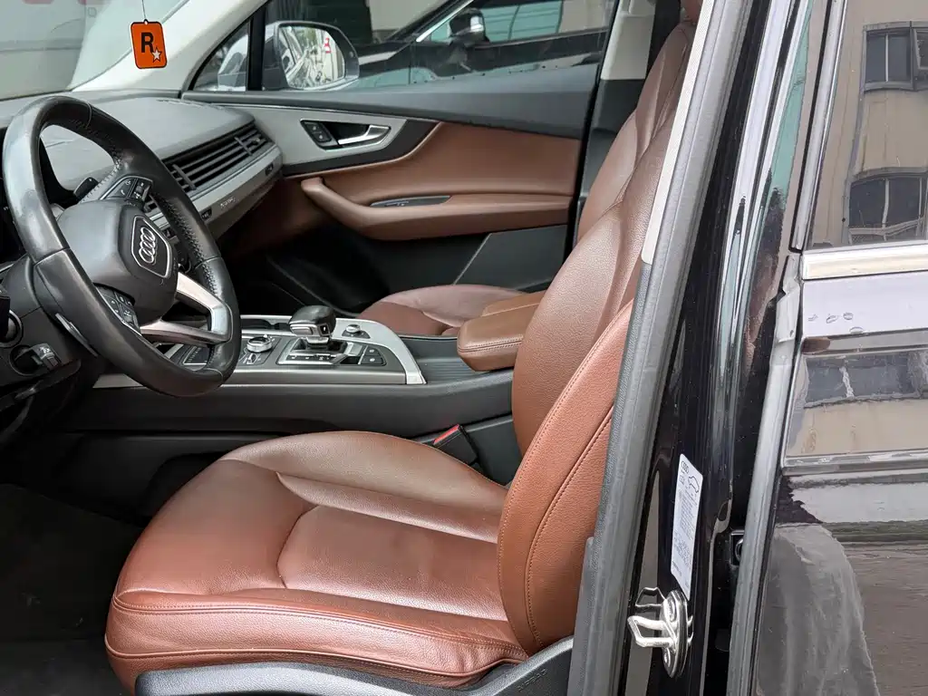 Audi Q7 2018 40 TFSI Comfort