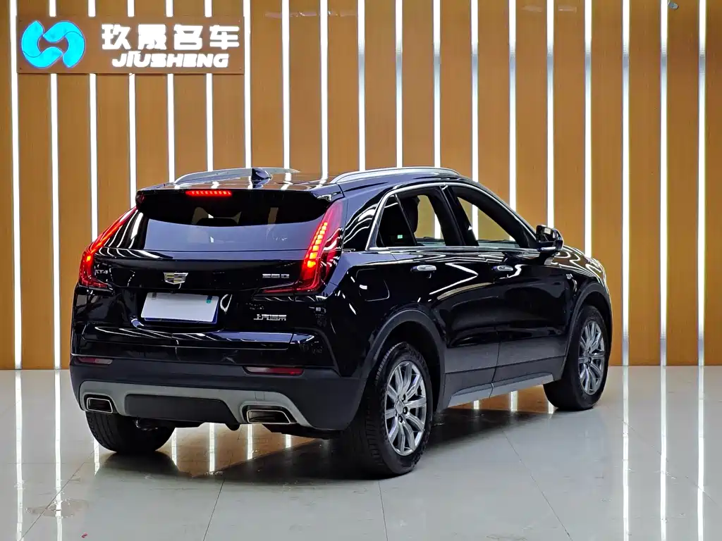 Cadillac XT4 2021 28T Lead