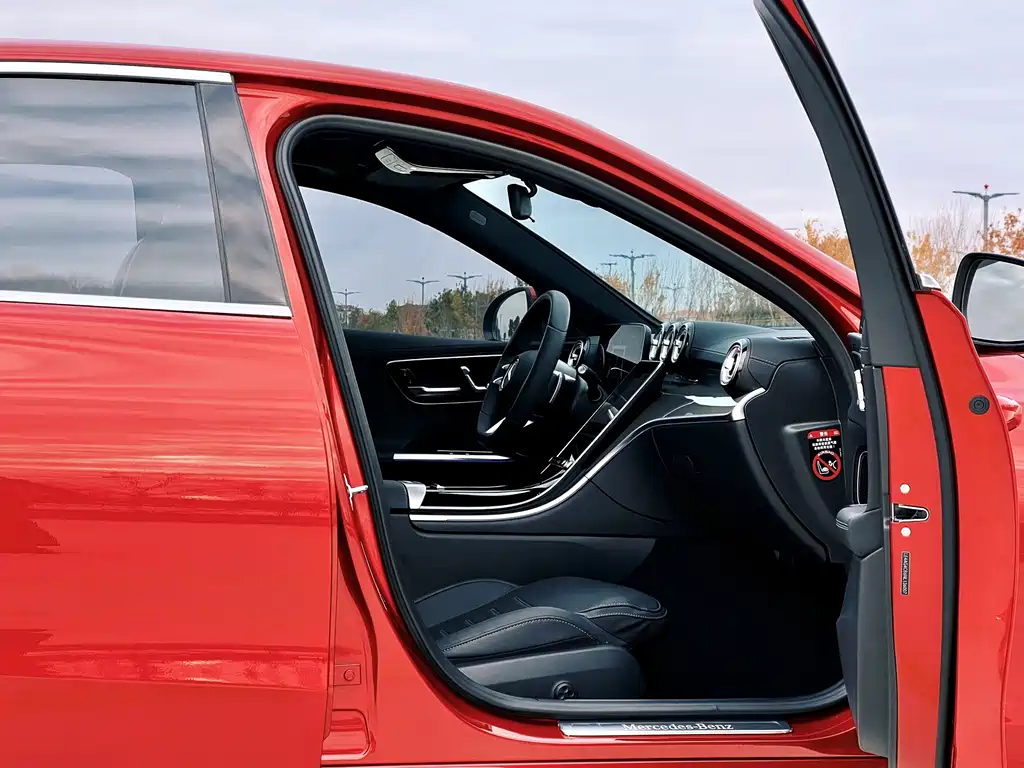 Mercedes-Benz C-Class 2022 — фото 34