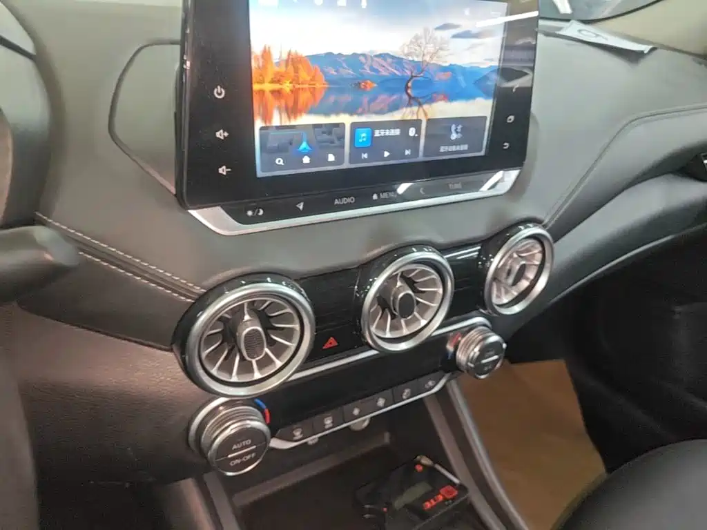 Nissan Sylphy — миниатюра 13