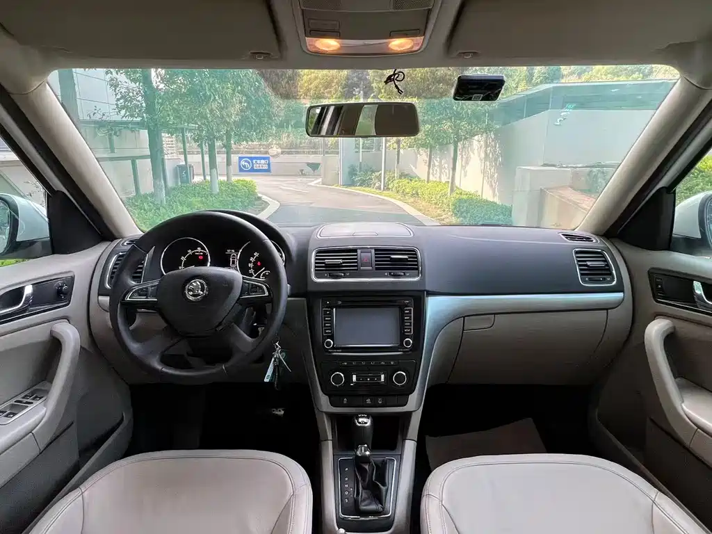 Skoda Yeti — миниатюра 5