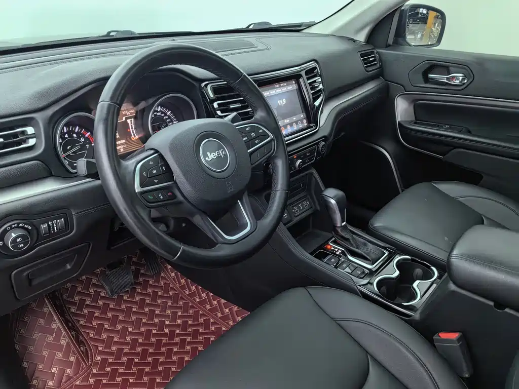 Jeep Grand Commander 2.0T 2WD Leading Edition, фото 16