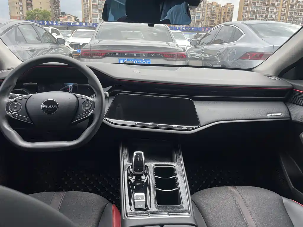 DONGFENG YI HYUN MAX