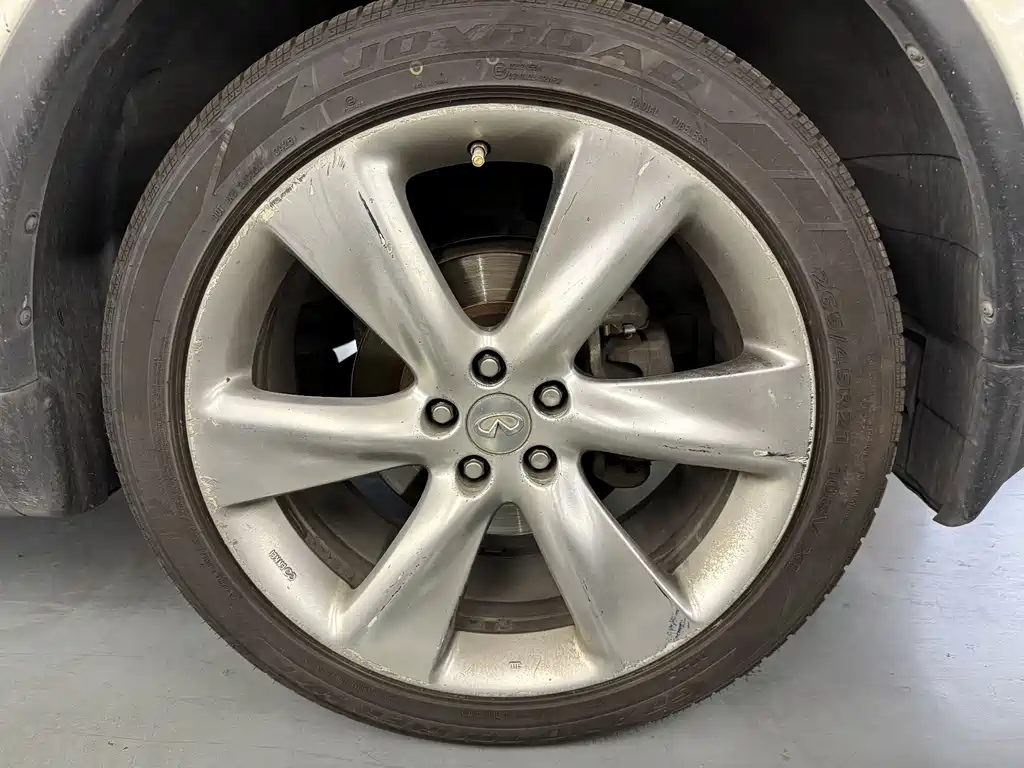 Infiniti FX — миниатюра 7