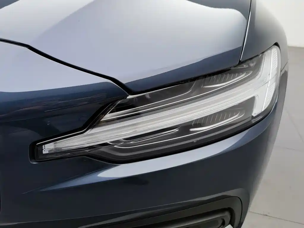 Volvo S60 — миниатюра 7