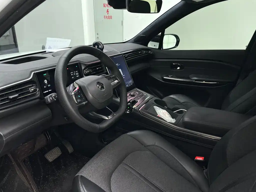 NIO EC6 — миниатюра 27