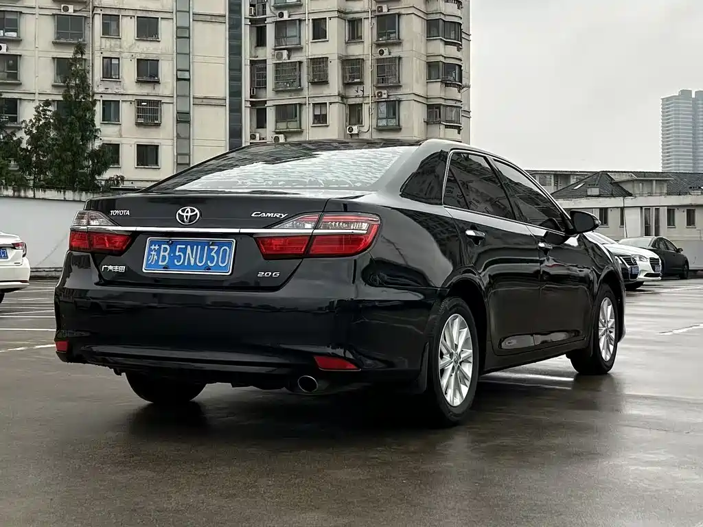 Toyota Camry 2016 2.0G Lead