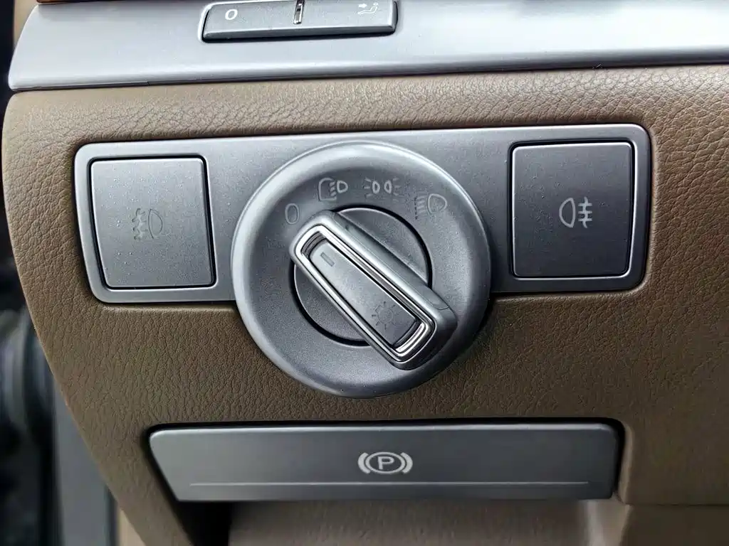 Volkswagen Phaeton — миниатюра 21