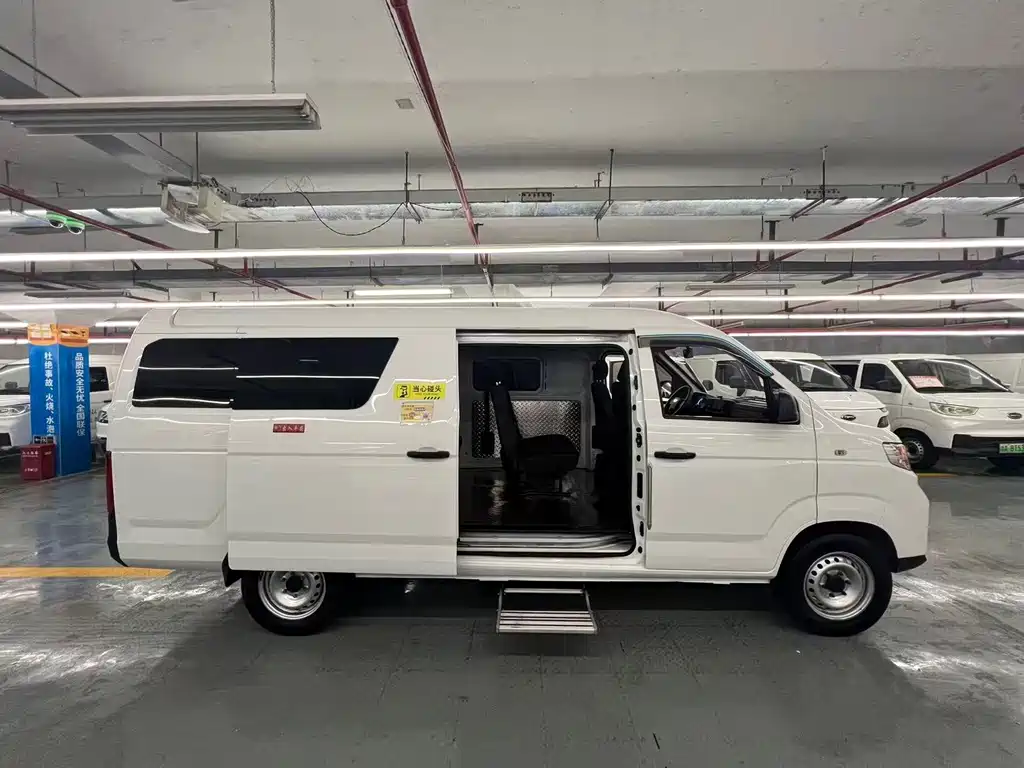 Cowin Kai Wing Dolphin E7. — миниатюра 5