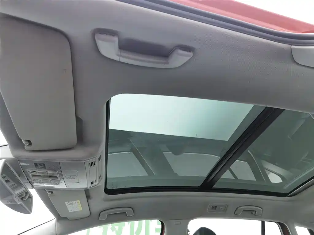 VOLKSWAGEN GOLF*JIAYU