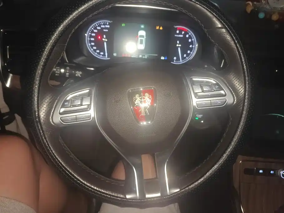 Roewe RX8 — миниатюра 15