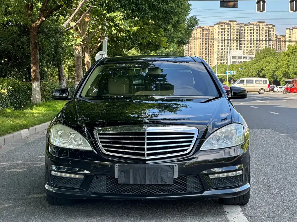 Mercedes-Benz S-Class — миниатюра 2