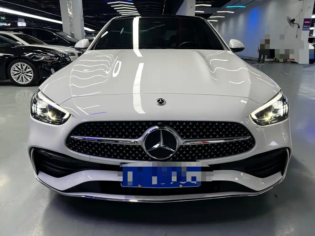 Mercedes-Benz C-Class — миниатюра 2