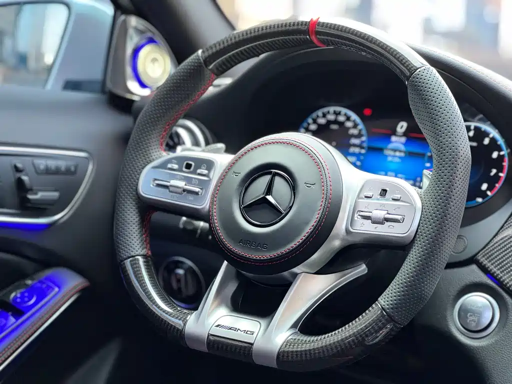 MERCEDES-BENZ GLA AMG