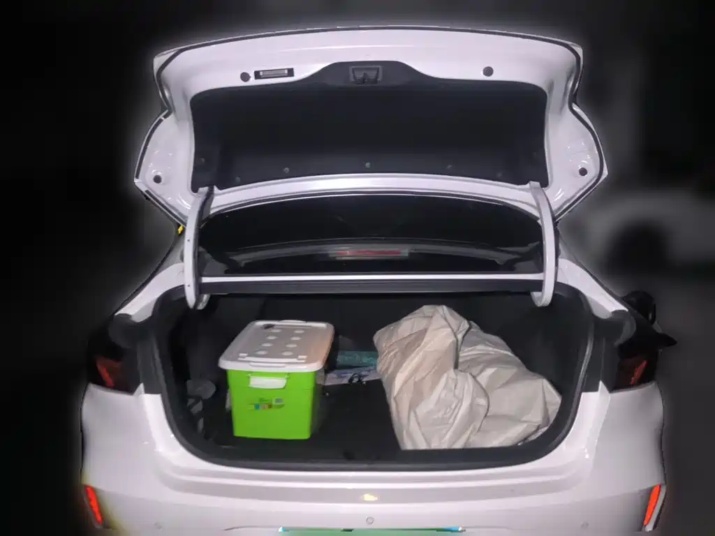 Changan Eado — миниатюра 15