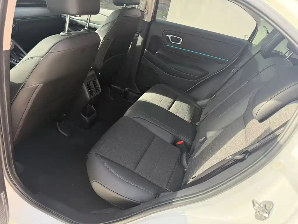Honda Vezel — миниатюра 5