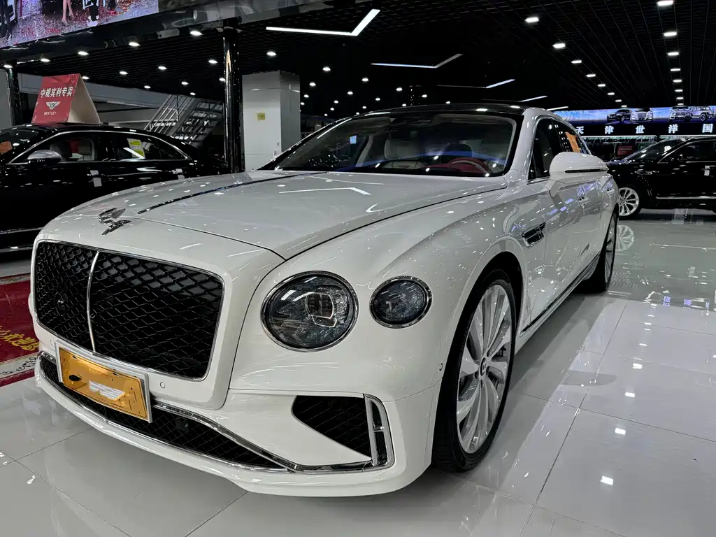Bentley Flying Spur PHEV 0