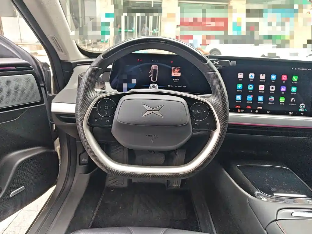 XPeng P7 — миниатюра 3